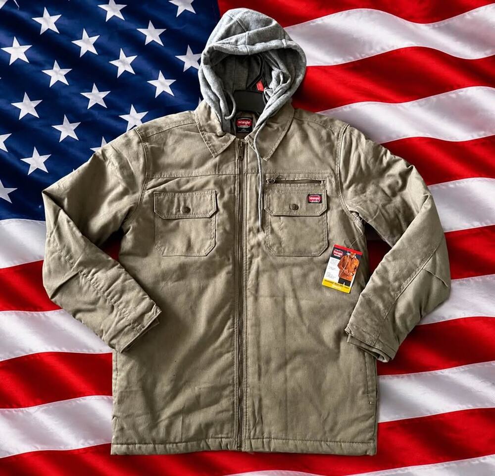 NWT Wrangler Medium Mens canvas insulated work jacket coat